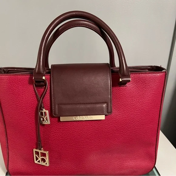 Hand Bag - Picture 1 of 8